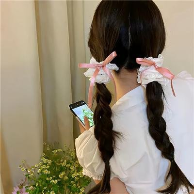 黑色池塘