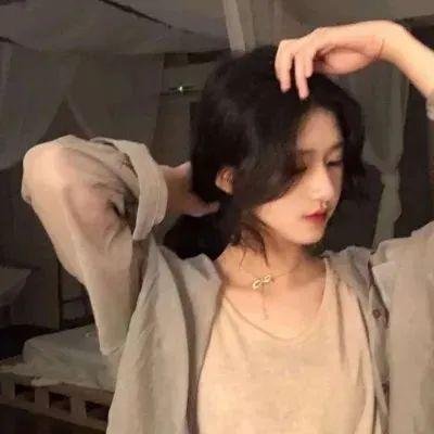 俏女怀春
